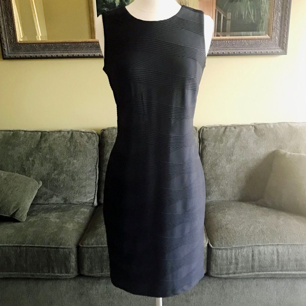 Tommy Hilfiger Textured Sheath LBD